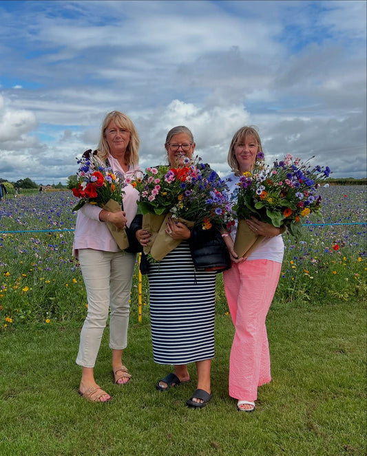 York Lonely Girls Club Haxby Flower Meadow Trip