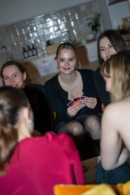 London Lonely Girls Club July Games & Cocktails Night