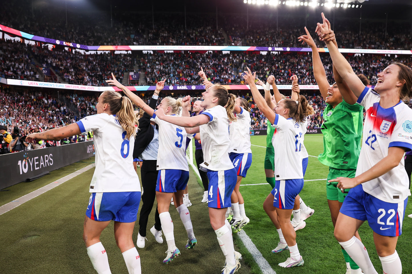 Community Trip : Lionesses vs China at Wembley