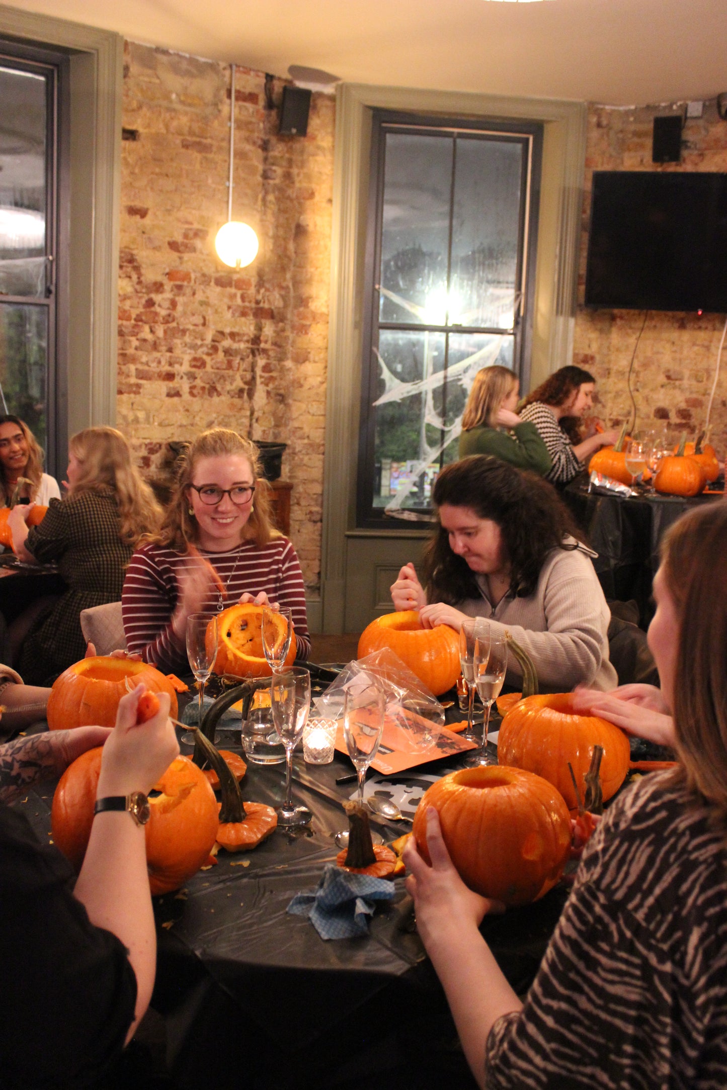 London Lonely Girls Club Pumpkin Carving Night
