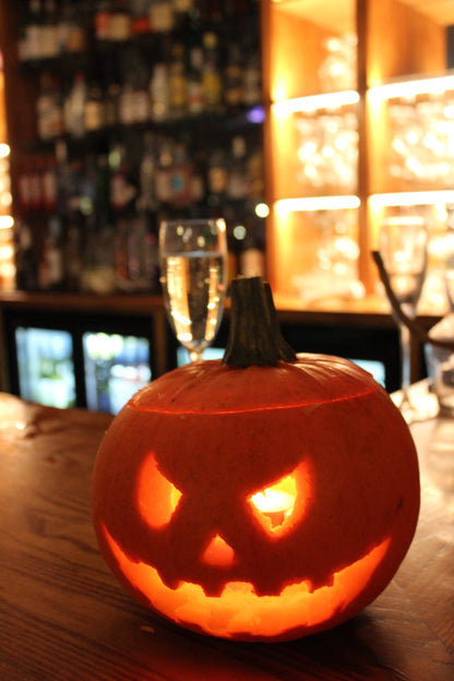 London Lonely Girls Club Pumpkin Carving Night