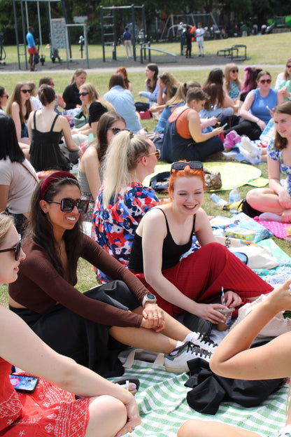York Lonely Girls Club Spring Picnic