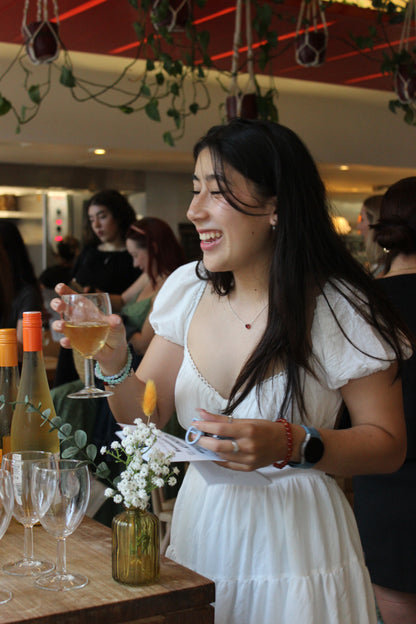 London Lonely Girls Club Friday Wine Night