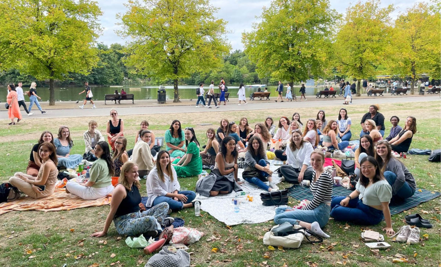 London Lonely Girls Club April Picnic
